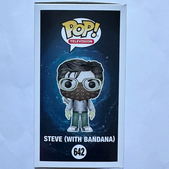 Stranger Things Steve (with bandana) Hot Topic Exclusive Funko Pop - Picture 5 of 8